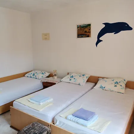 Radonic Konukevi 3*