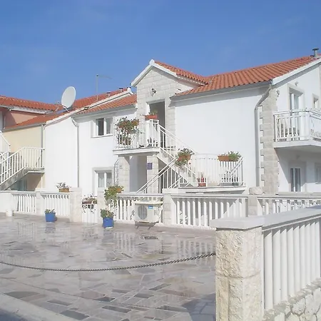 Konukevi Radonic Hvar Town