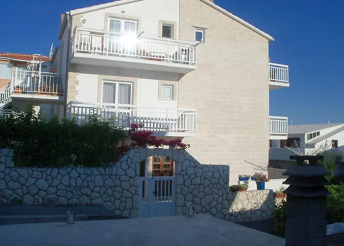Radonic Hvar Town